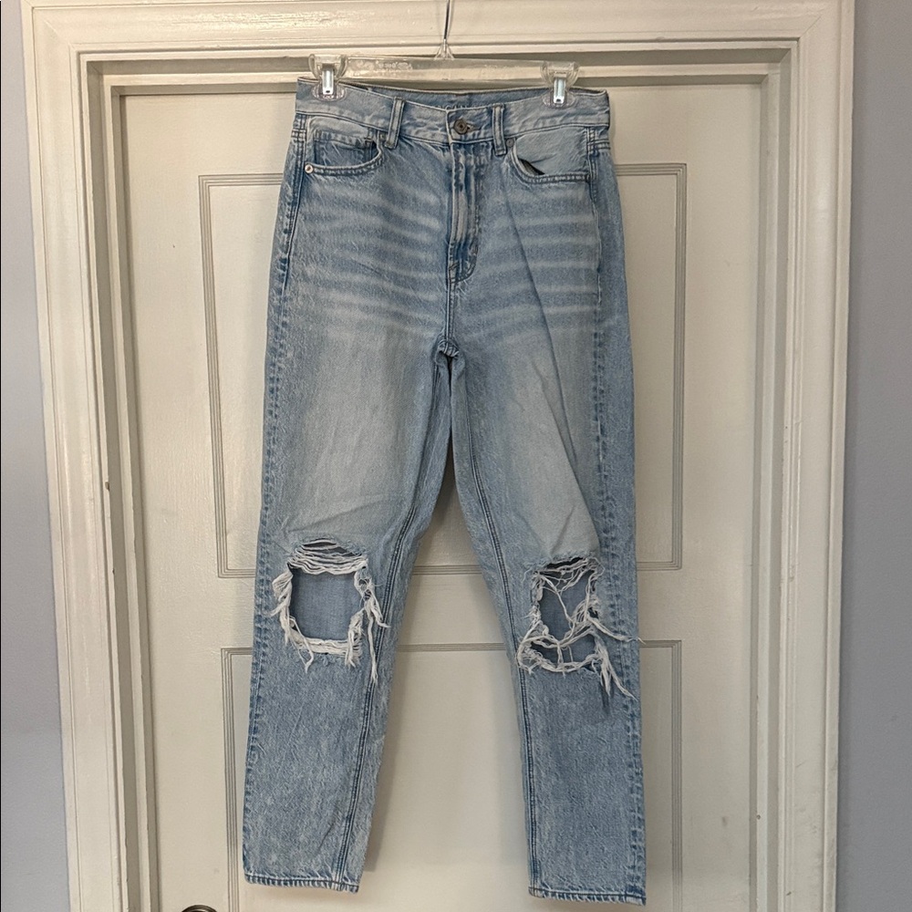 American Eagle Outfitters Light Blue Ripped High Rise Jeans